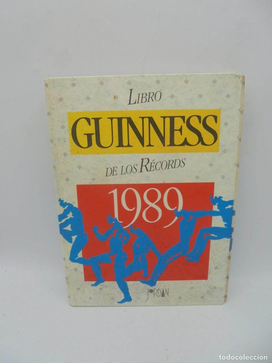 Libros de segunda mano: LIBRO GUINNESS DE LOS RECORDS. 1989. PAGS, 331. - Foto 1