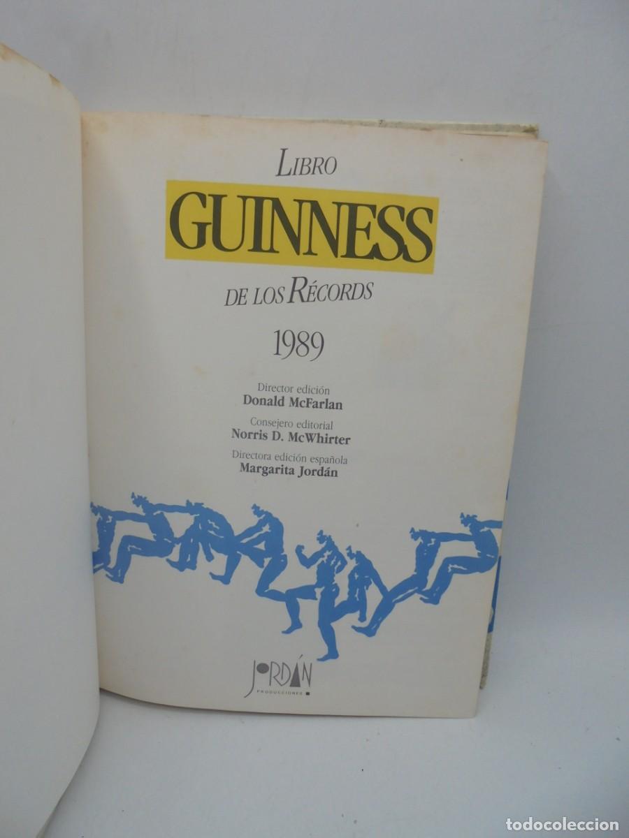 Libros de segunda mano: LIBRO GUINNESS DE LOS RECORDS. 1989. PAGS, 331. - Foto 2