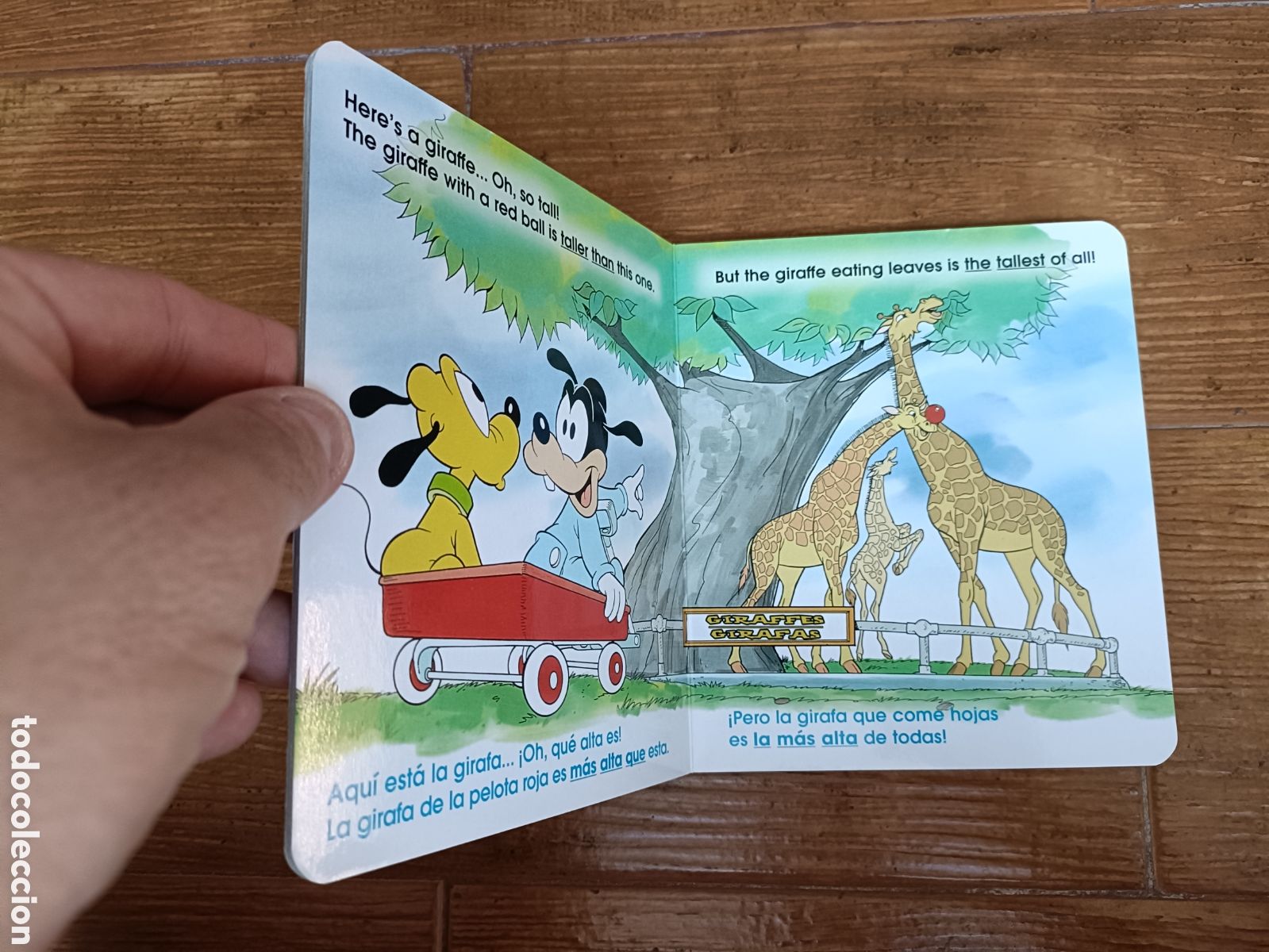 Libros de segunda mano: Libro Un d&iacute;a en el Zoo -Espa&ntilde;ol/Ingl&eacute;s- Disney - Foto 5