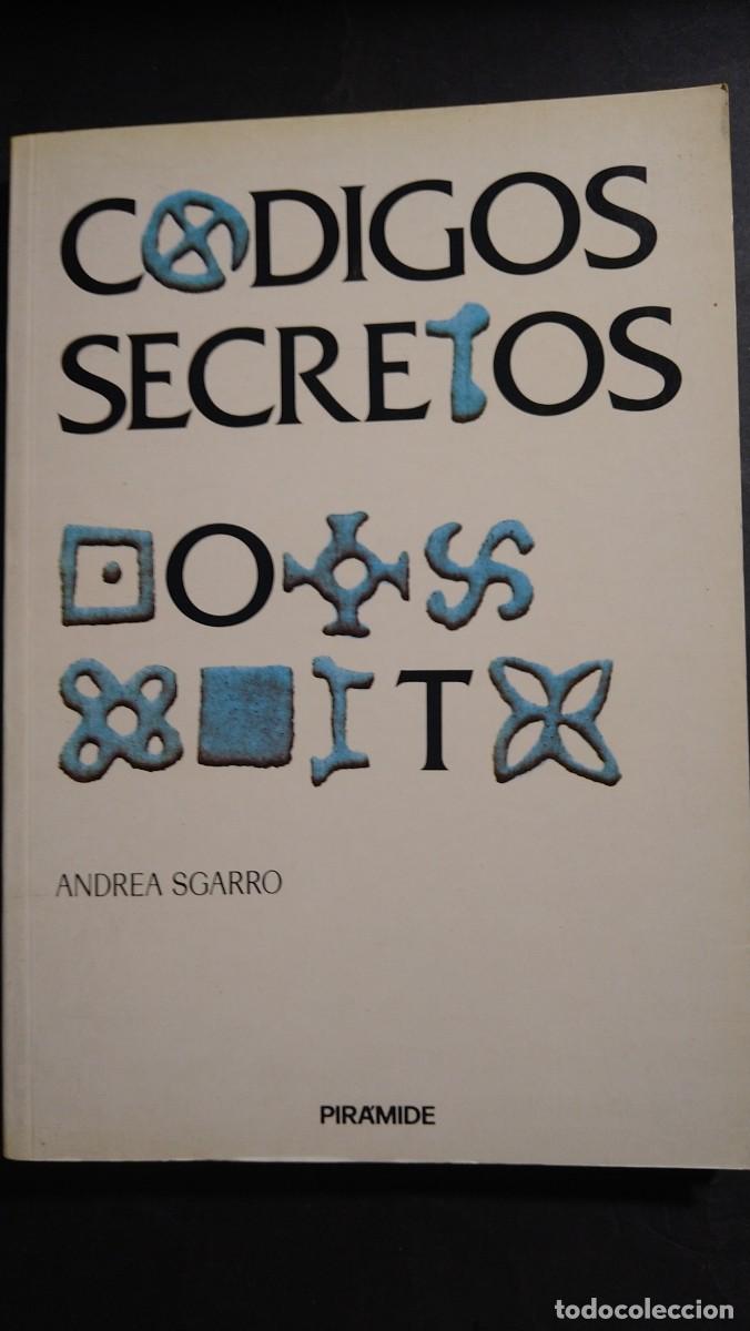Libros de segunda mano: CODIGOS SECRETOS - ANDREA SGARRO - Foto 1