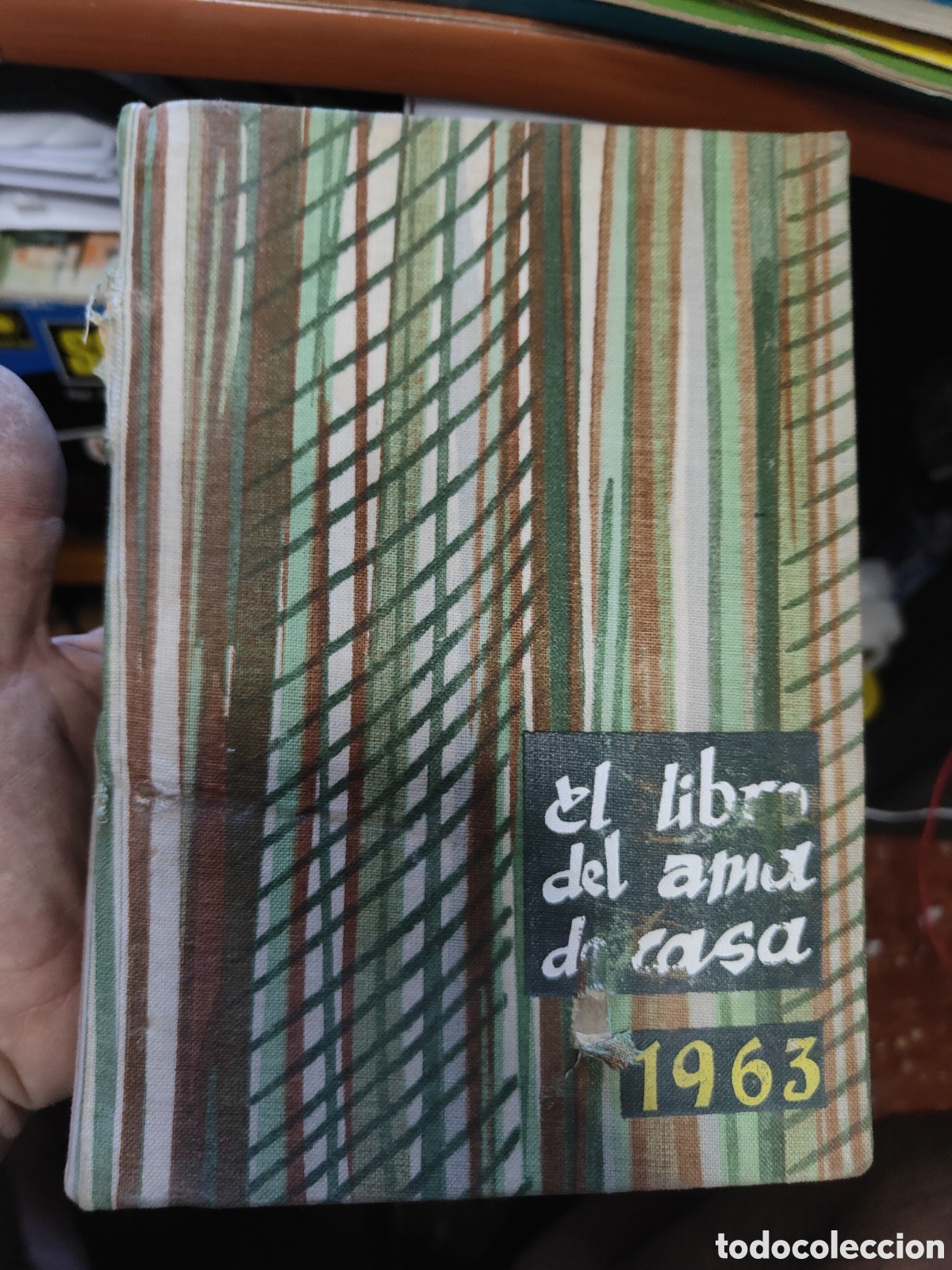 Libros de segunda mano: 2 LIBROS DEL AMA DE CASA 1963 Y 1965 - Foto 1