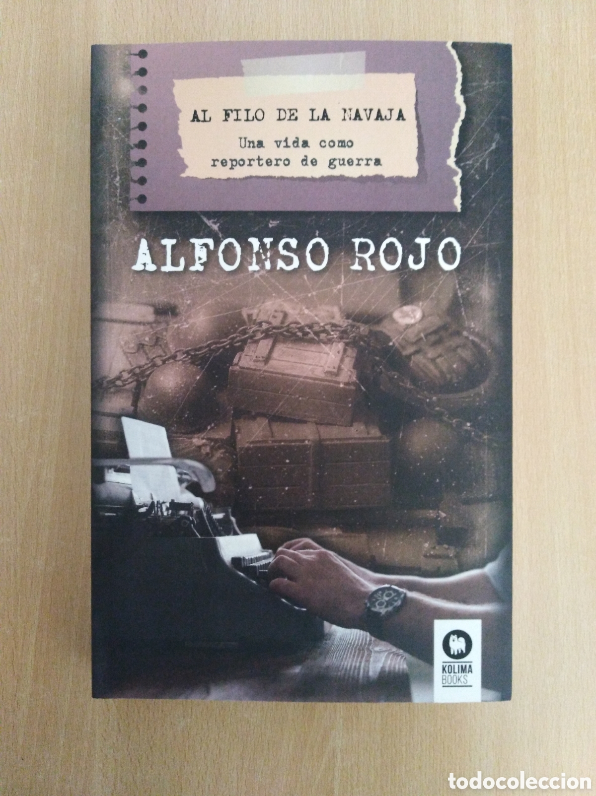 Libros de segunda mano: AL FILO DE LA NAVAJA. Alfonso Rojo - Foto 1