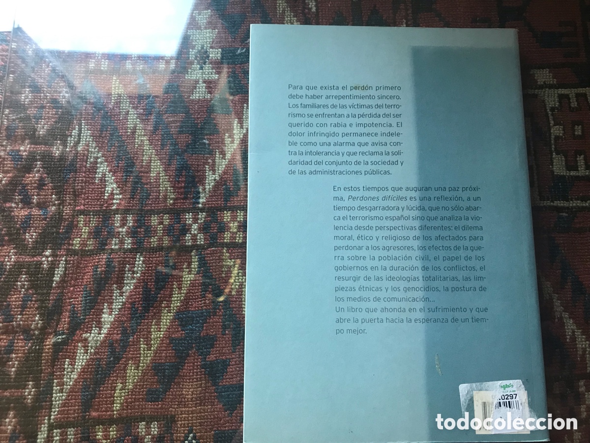 Libros de segunda mano: Perdones dif&iacute;ciles. Ana Mar&iacute;a Vidal-Abarca. Mart&iacute;nez Roca - Foto 3