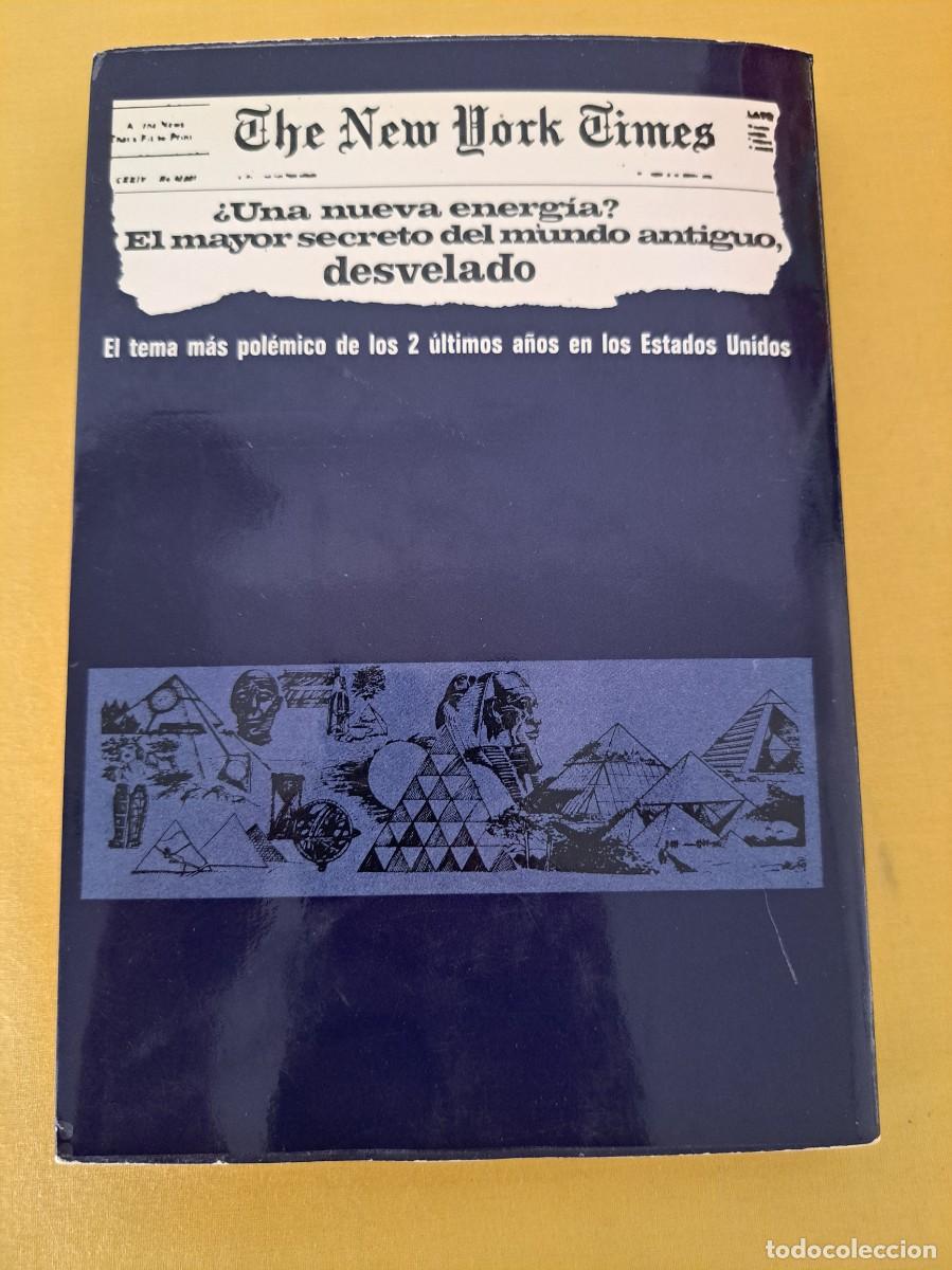 Libros de segunda mano: EL PODER M&Aacute;GICO DE LAS PIR&Aacute;MIDES 1 Y 2 - EDICIONES MART&Iacute;NEZ ROCA 1978 - CONTIENEN LAS PIR&Aacute;MIDES - Foto 4