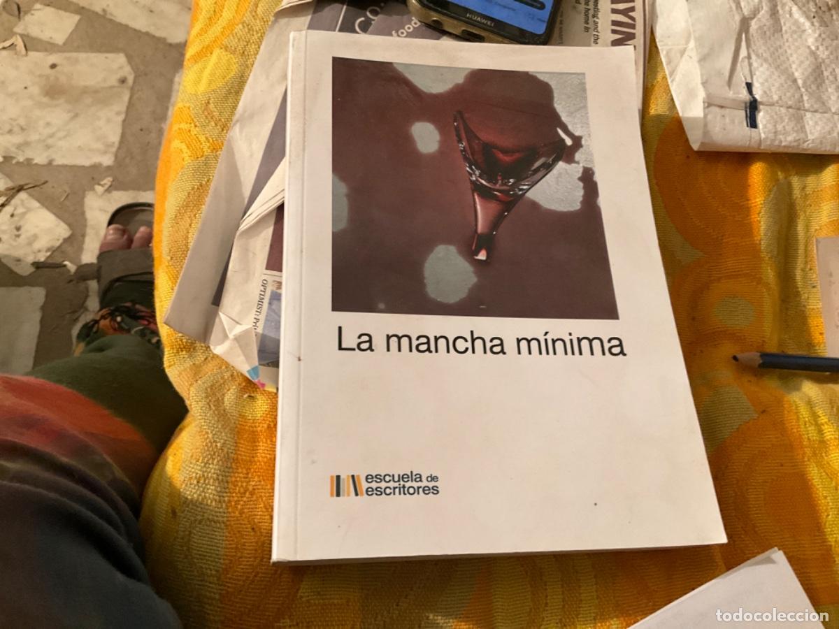 Second hand books: La mancha m&iacute;nima. Escuela de escritores. VVAA. 13. 2016