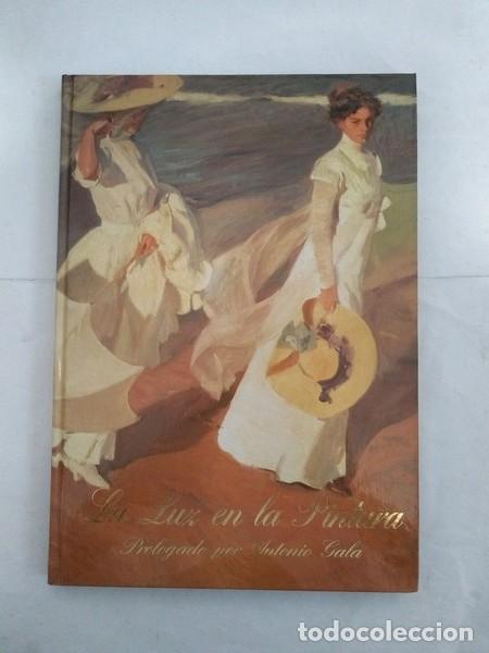 Libros de segunda mano: La luz en la Pintura - Foto 1