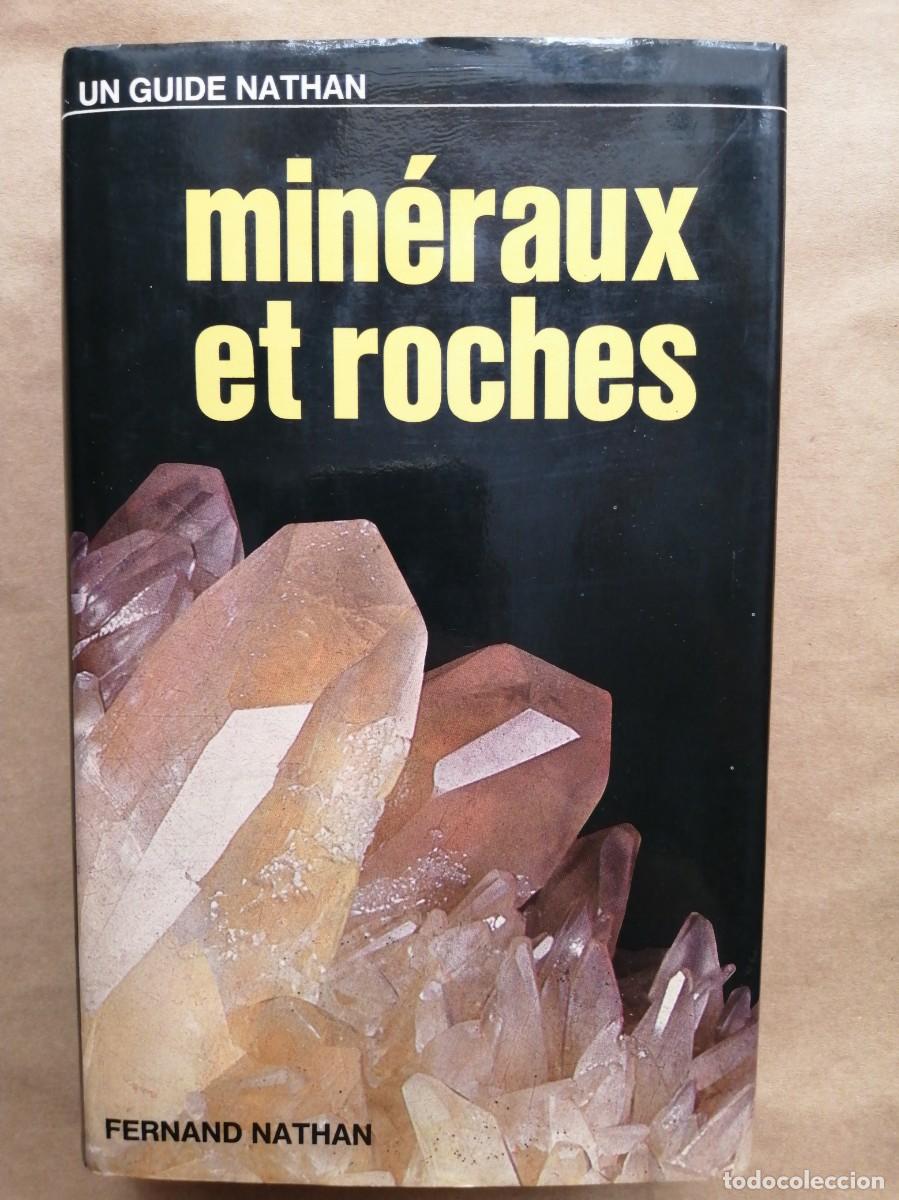 Libros de segunda mano: Min&eacute;raux et roches. Un guide Nathan. En franc&eacute;s - Foto 1