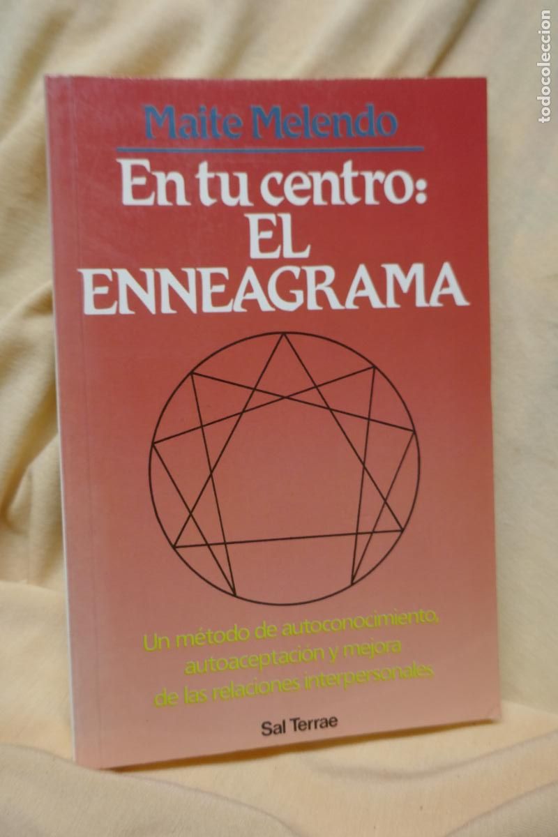 Libros de segunda mano: EN TU CENTRO: EL ENNEAGRAMA. MAITE MELENDO - EDITORIAL SAL TERRAE - Foto 2