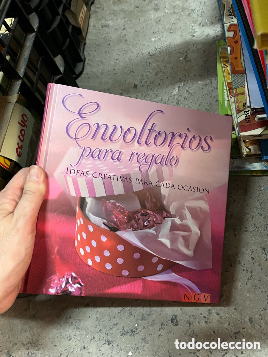 Libros de segunda mano: Esco40 Envoltorios para regalo IDEAS CREATIVAS PARA CADA OCASI&Oacute;N - Foto 1