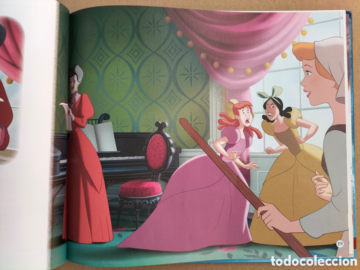 Libros de segunda mano: Cuento La Cenicienta. Disney Cl&aacute;sicos. Prisanoticias Colecciones, 2017. Libro - Foto 5