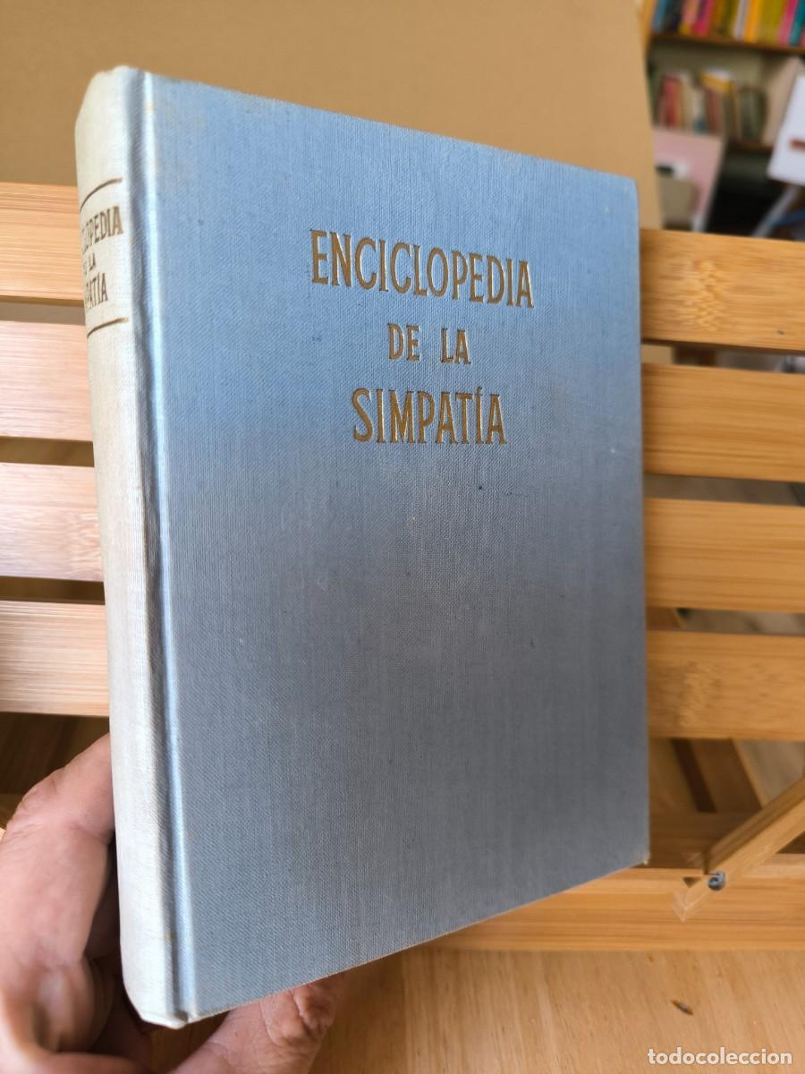 Libros de segunda mano: Enciclopedia de la simpat&iacute;a/portes 5,99 - Foto 2