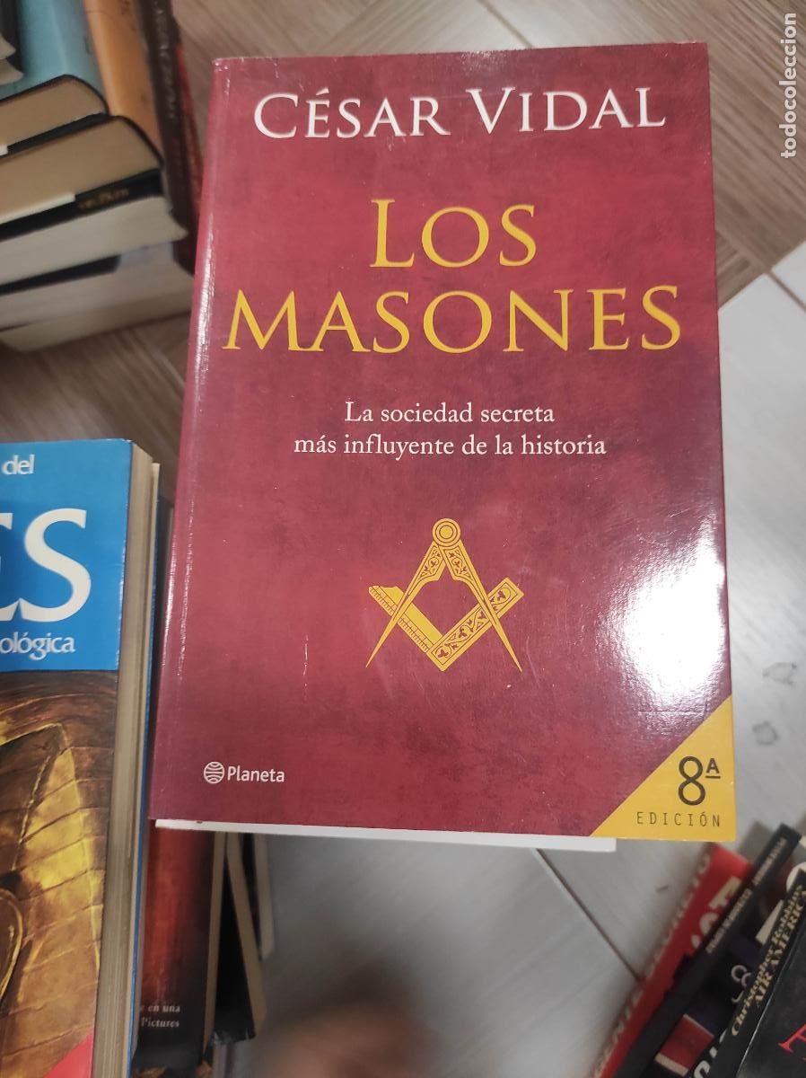 Libros de segunda mano: LOS MASONES / C&Eacute;SAR VIDAL / ED: PLANETA - Foto 1
