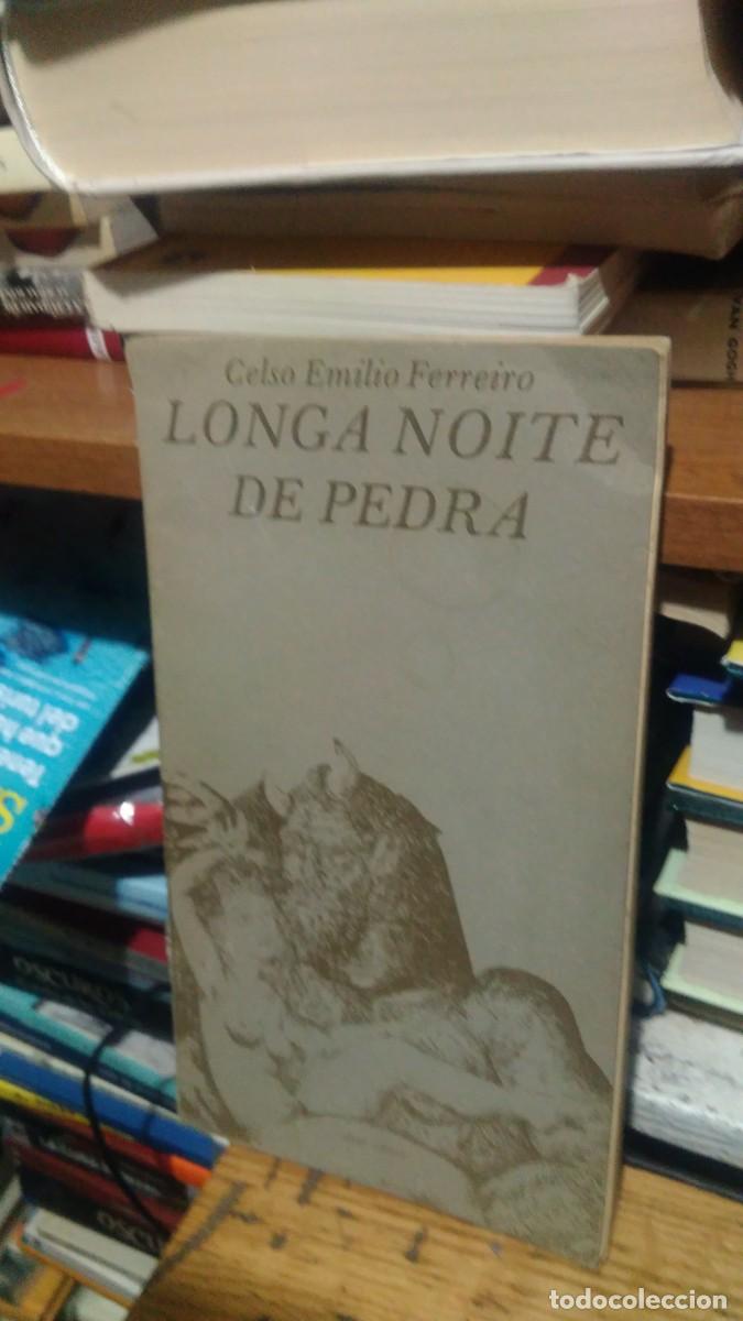 Libros de segunda mano: LONGA NOITE DE PEDRA, CELSO EMILIO FERREIRE, ED. AKAL - Foto 1