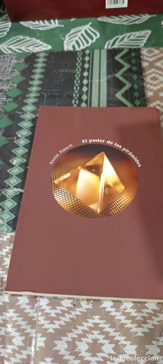 Libros de segunda mano: EL PODER DE LAS PIR&Aacute;MIDES - ANNIE HASCH 9788447328062 - Foto 2