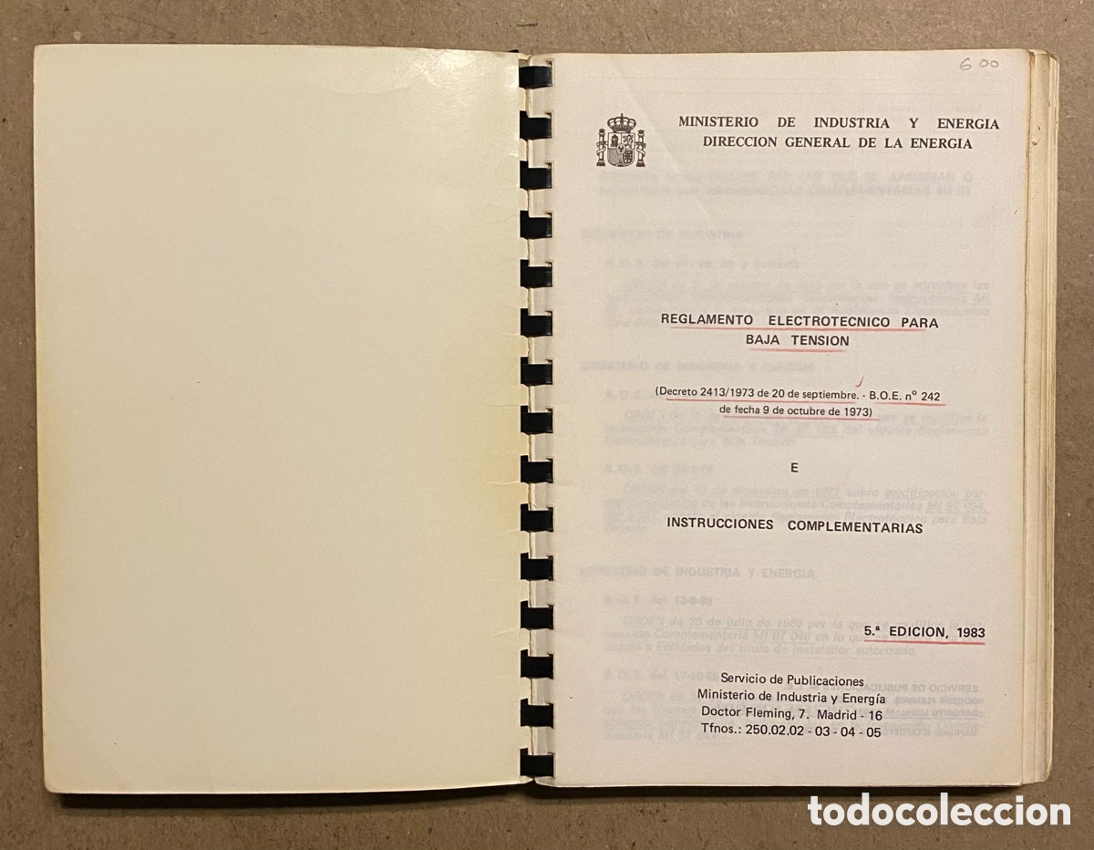 Libros de segunda mano: REGLAMENTO ELECTROT&Eacute;CNICO PARA BAJA TENSI&Oacute;N E INSTRUCCIONES COMPLEMENTARIAS. - Foto 2