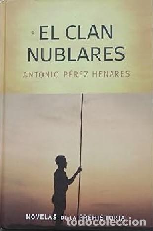 Libros de segunda mano: El clan nublares (Tapa dura) - Foto 1