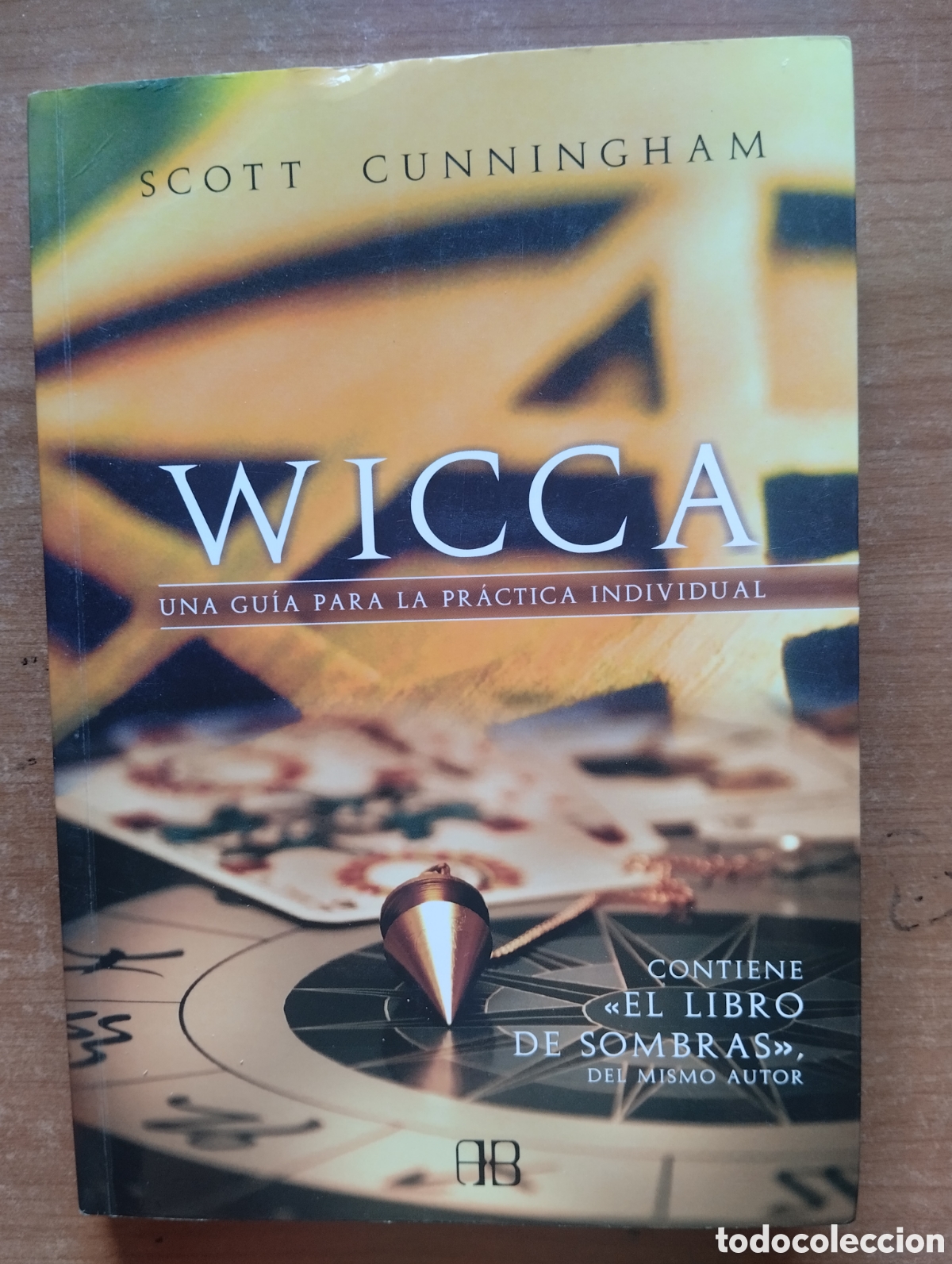 Libros de segunda mano: Wicca, Una gu&iacute;a para la pr&aacute;ctica individual Scott Cunningham - Foto 1