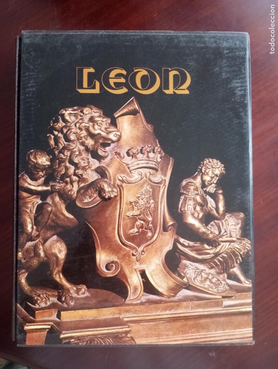 Libros de segunda mano: LEON LIBRO CON ESTUCHE 1979 EVEREST - Foto 1