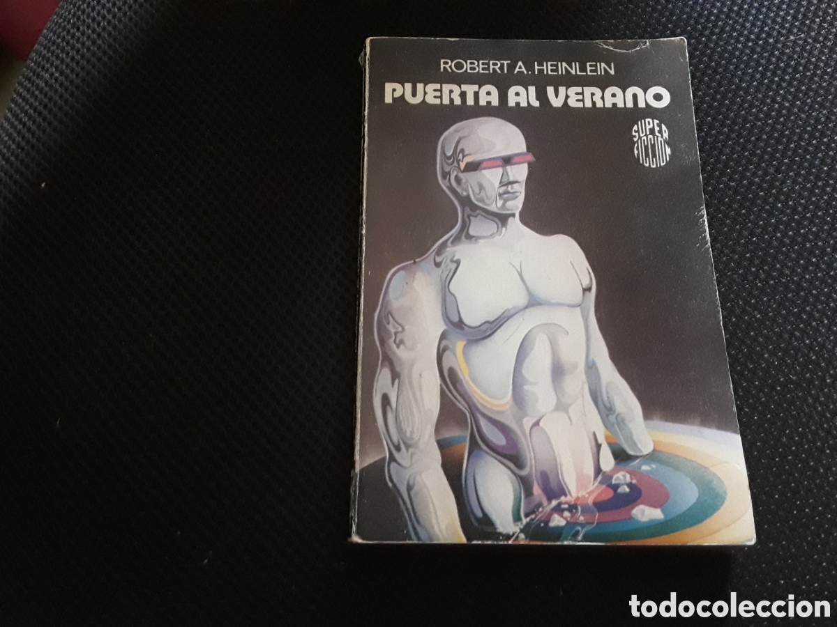 Libros de segunda mano: Puerta al verano Robert A Heinlein - Foto 1