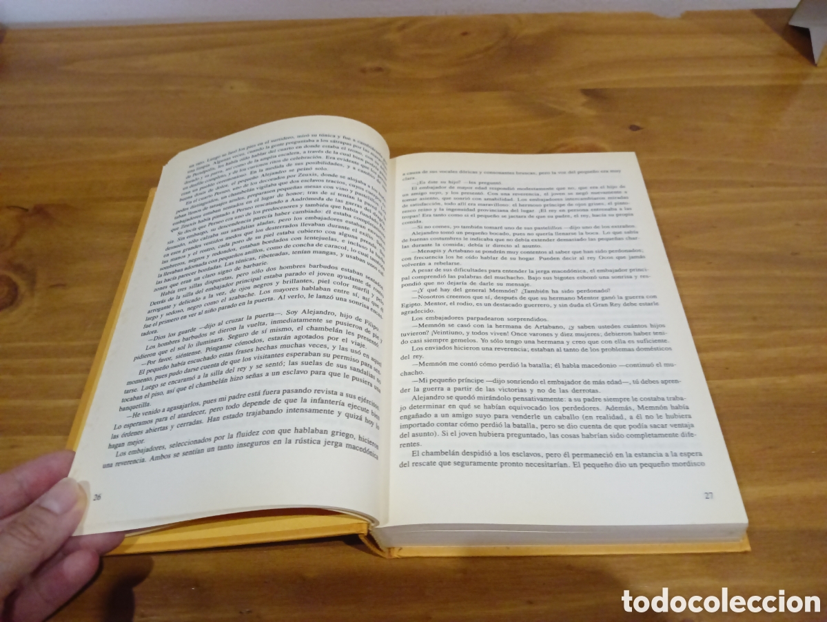 Libros de segunda mano: Fuego del para&iacute;so. Mary Renault. - Foto 3