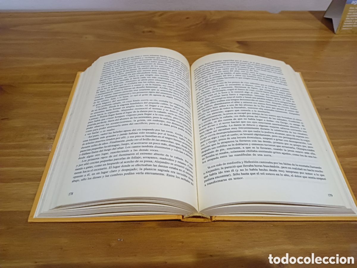 Libros de segunda mano: Fuego del para&iacute;so. Mary Renault. - Foto 5