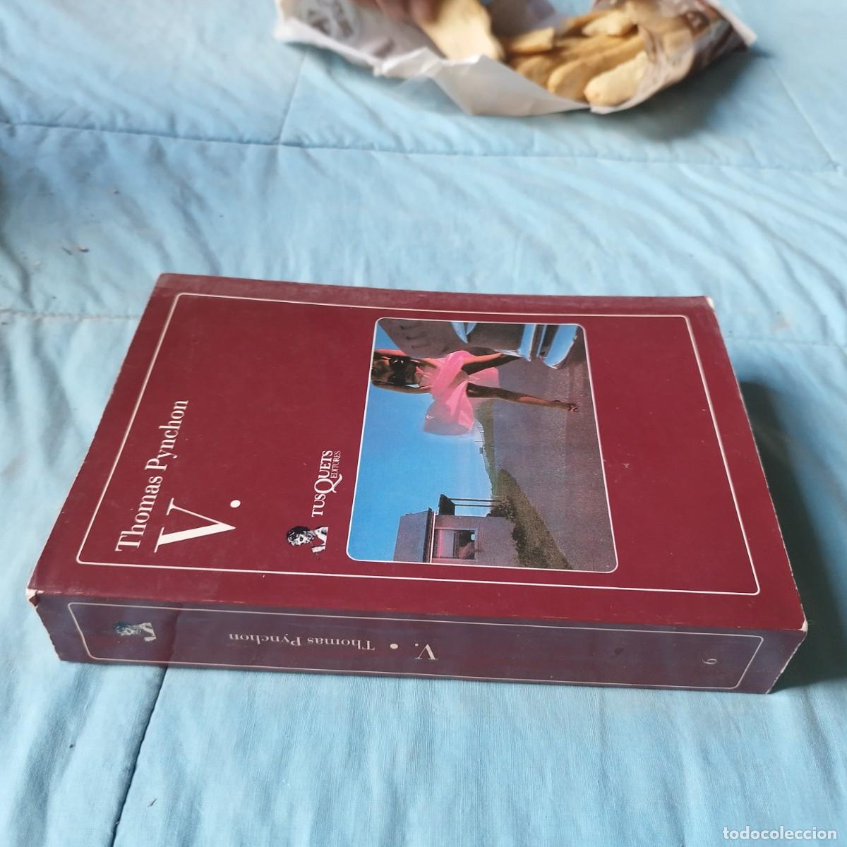 Libros de segunda mano: V. / THOMAS PYNEHON / GV 61 / TUSQUETS - Foto 1