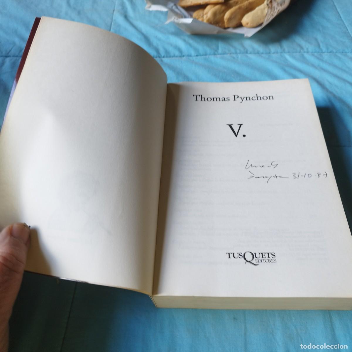 Libros de segunda mano: V. / THOMAS PYNEHON / GV 61 / TUSQUETS - Foto 3