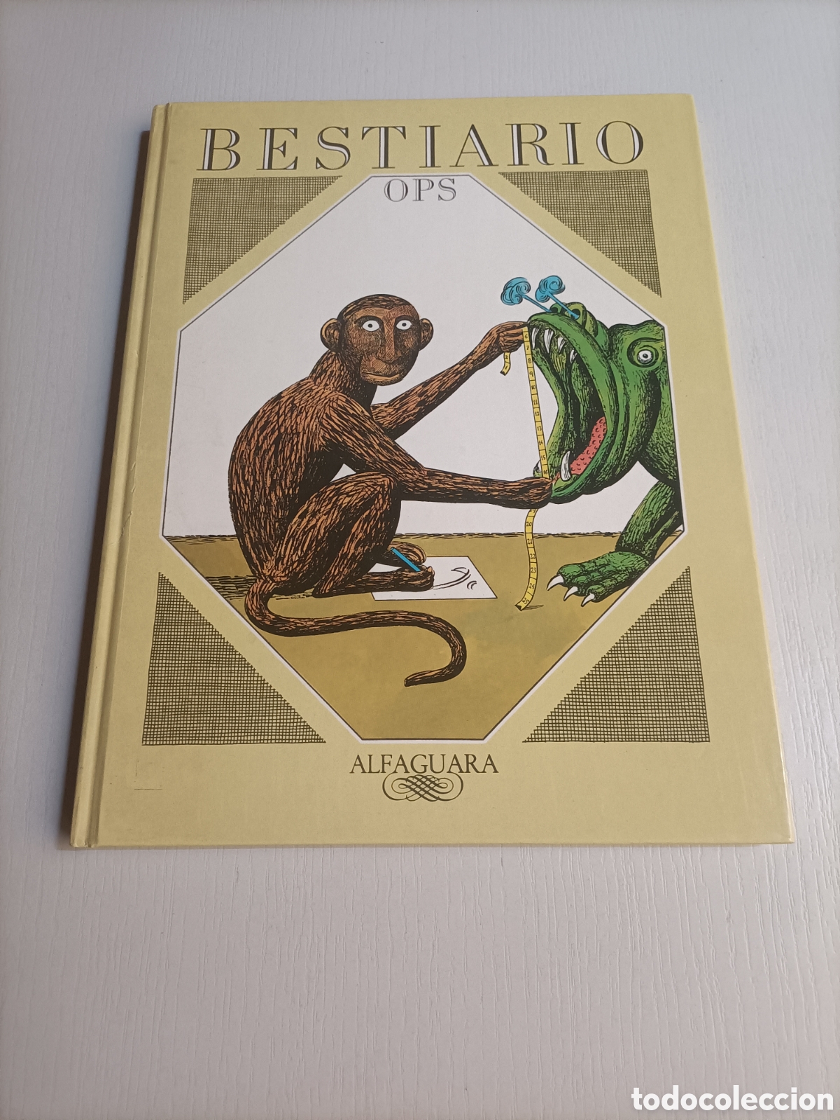 Libros de segunda mano: Bestiario OPS . Alfaguara 1989 - Foto 2