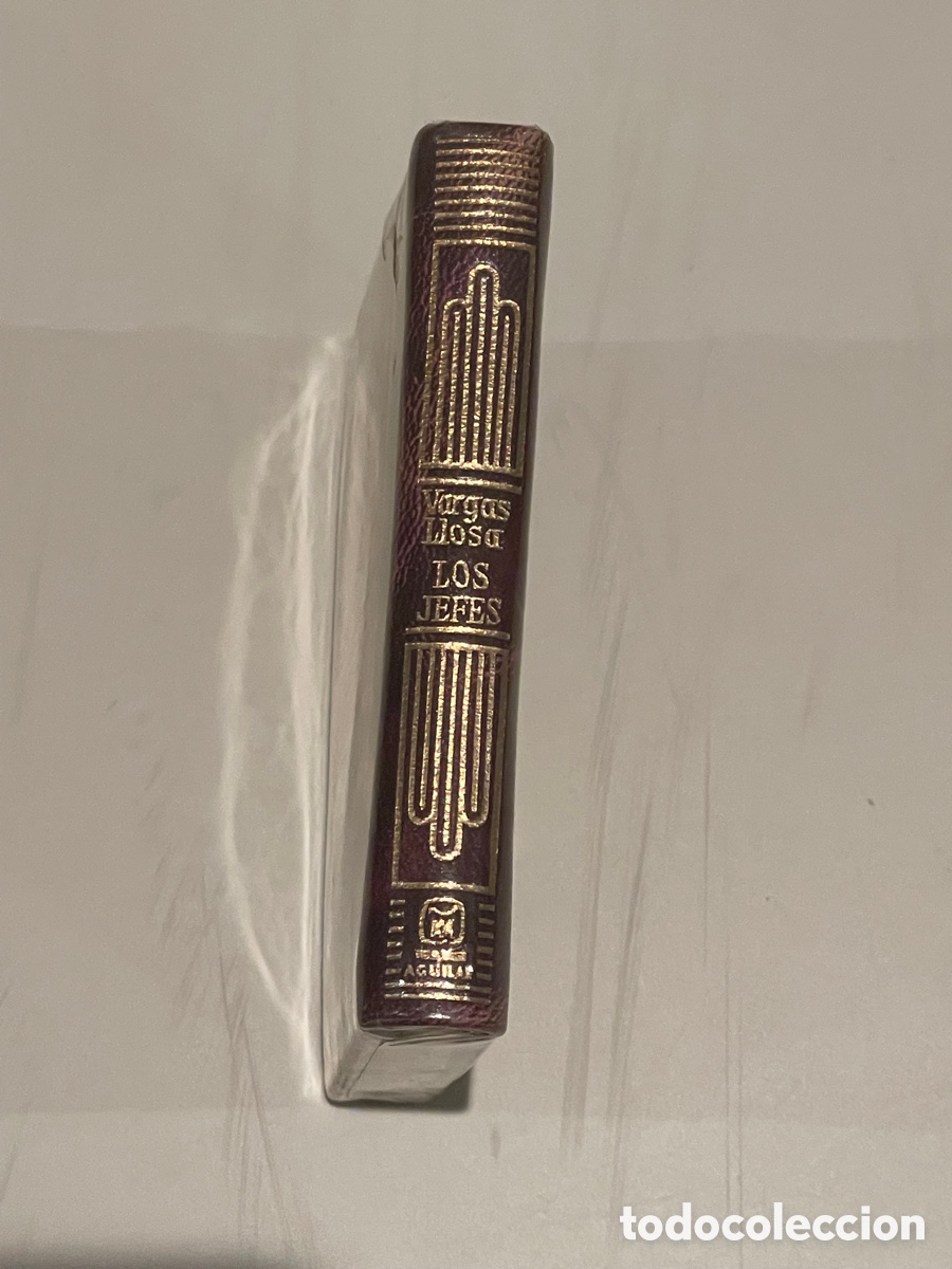 Libros de segunda mano: Crisolin lujo- Los Jefes - Vargas Llosa - Aguilar - Foto 1
