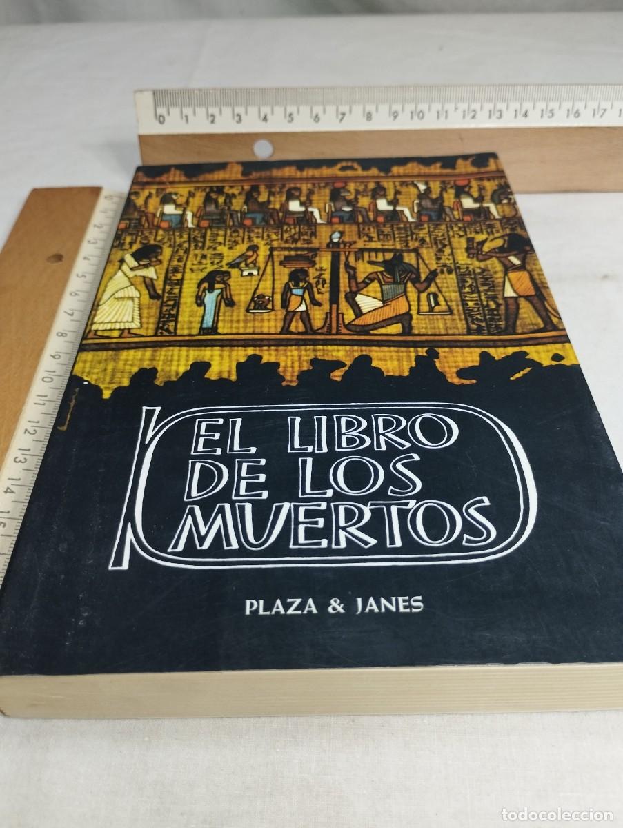 Libros de segunda mano: El libro de los muertos. Plaza & Jan&eacute;s. - Foto 1