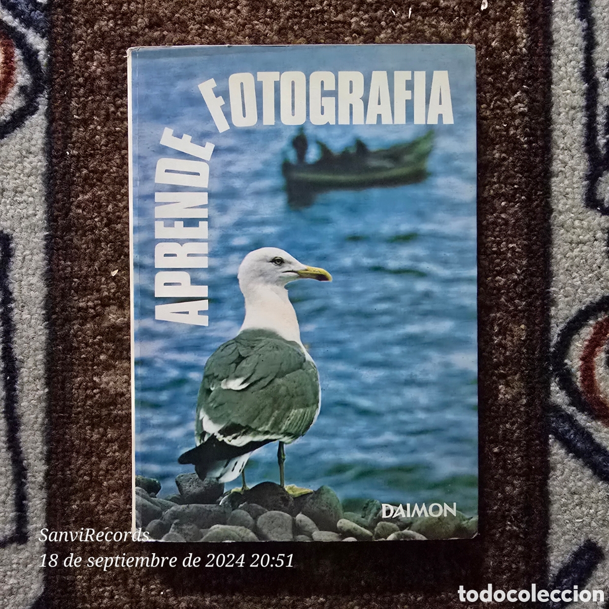 Libros de segunda mano: APRENDE FOTOGRAF&Iacute;A (DAIMON) - Foto 1