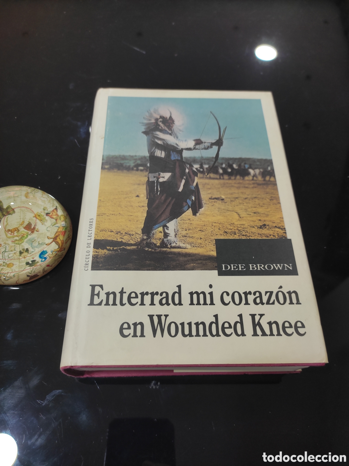 Libros de segunda mano: Enterrad mi coraz&oacute;n en Wounded Knee. Dee Brown - Foto 1
