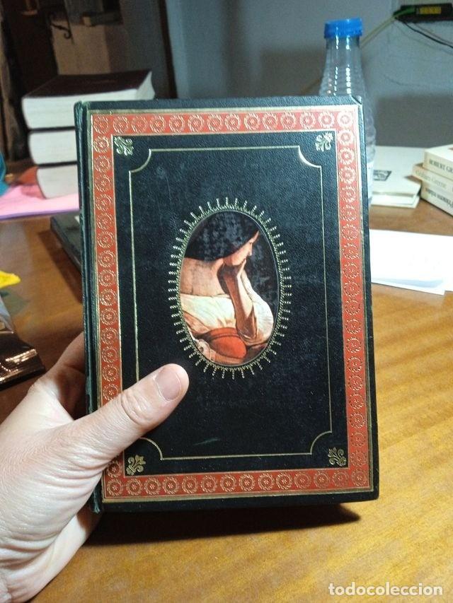 Libros de segunda mano: Nuestra se&ntilde;ora de Paris - Foto 1