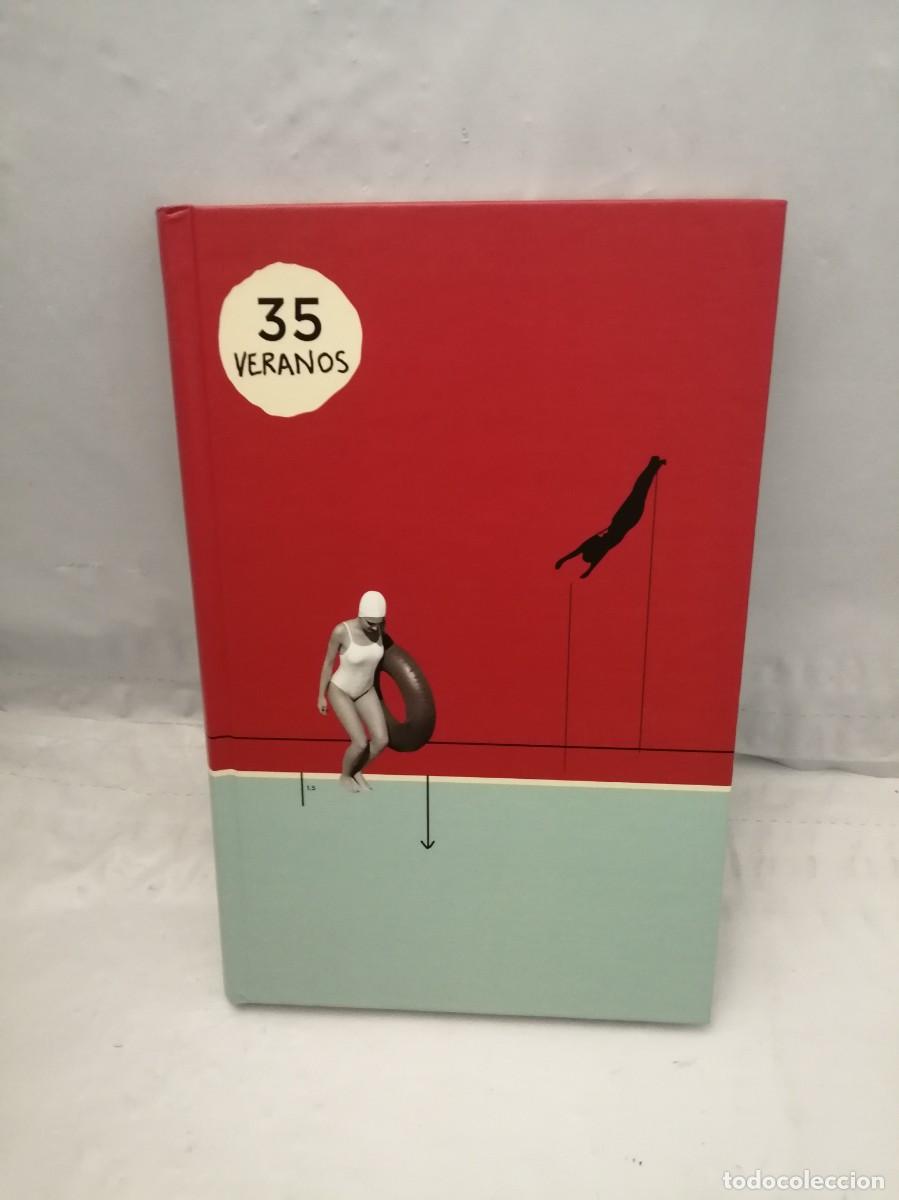 Libros de segunda mano: 35 Veranos (Historia gr&aacute;fica de los Cursos de Verano Complutense, tapa dura)