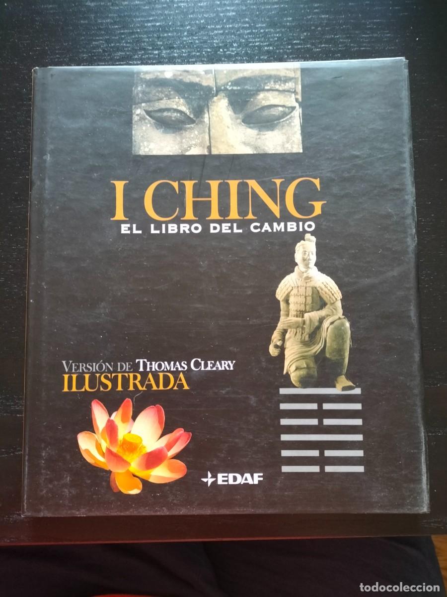 Libros de segunda mano: I ching. El libro del cambio. Versi&oacute;n ilustrada de Thomas Cleary. Edaf - Foto 1