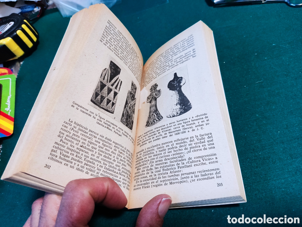 Libros de segunda mano: Libro astronaves en la prehistoria de Peter Kolosimo - Foto 4