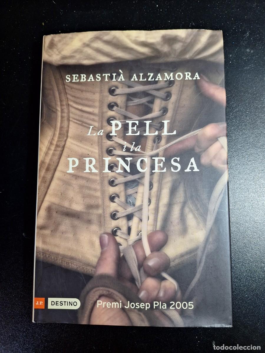 Libros de segunda mano: La pell i la princesa - Sebasti&agrave; Alzamora - Foto 1