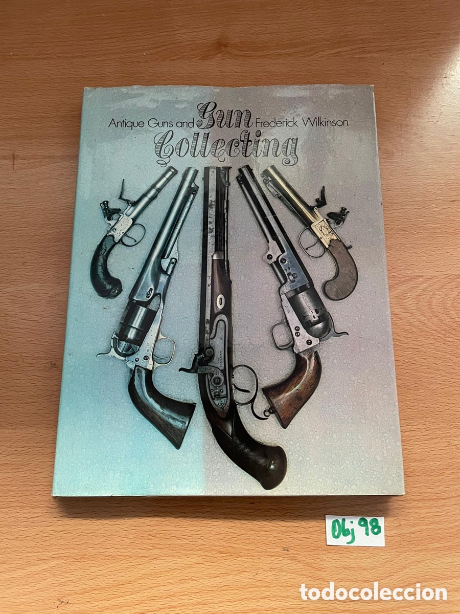 Libros de segunda mano: Antique guns and gun collecting Libro - Foto 1