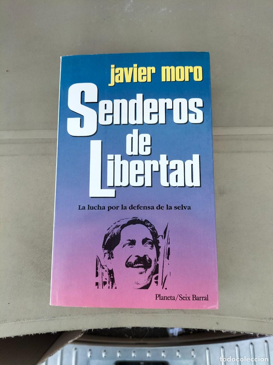 Libros de segunda mano: Senderos de libertad - Javier Moro - Foto 1