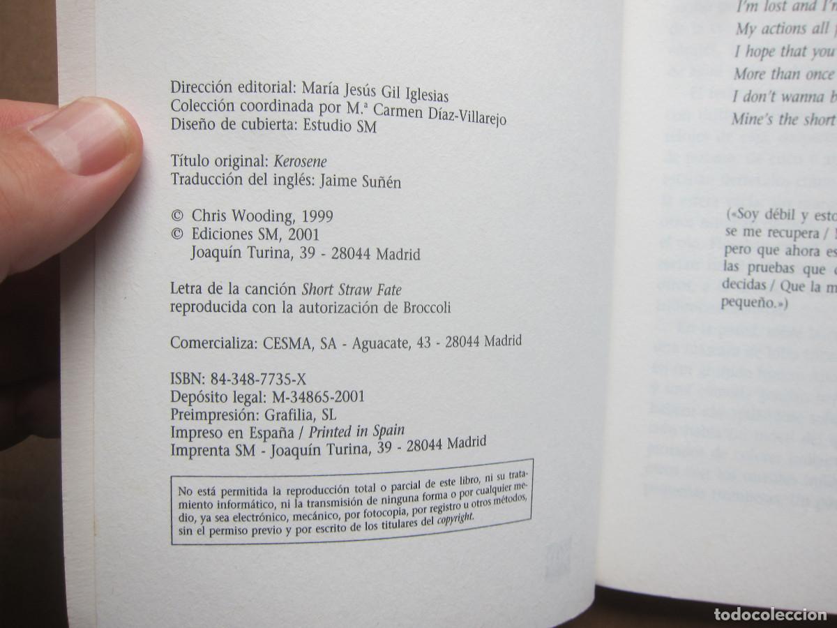 Libros de segunda mano: QUEROSENO - CHRIS WOODING (SM) JUVENIL - Foto 4