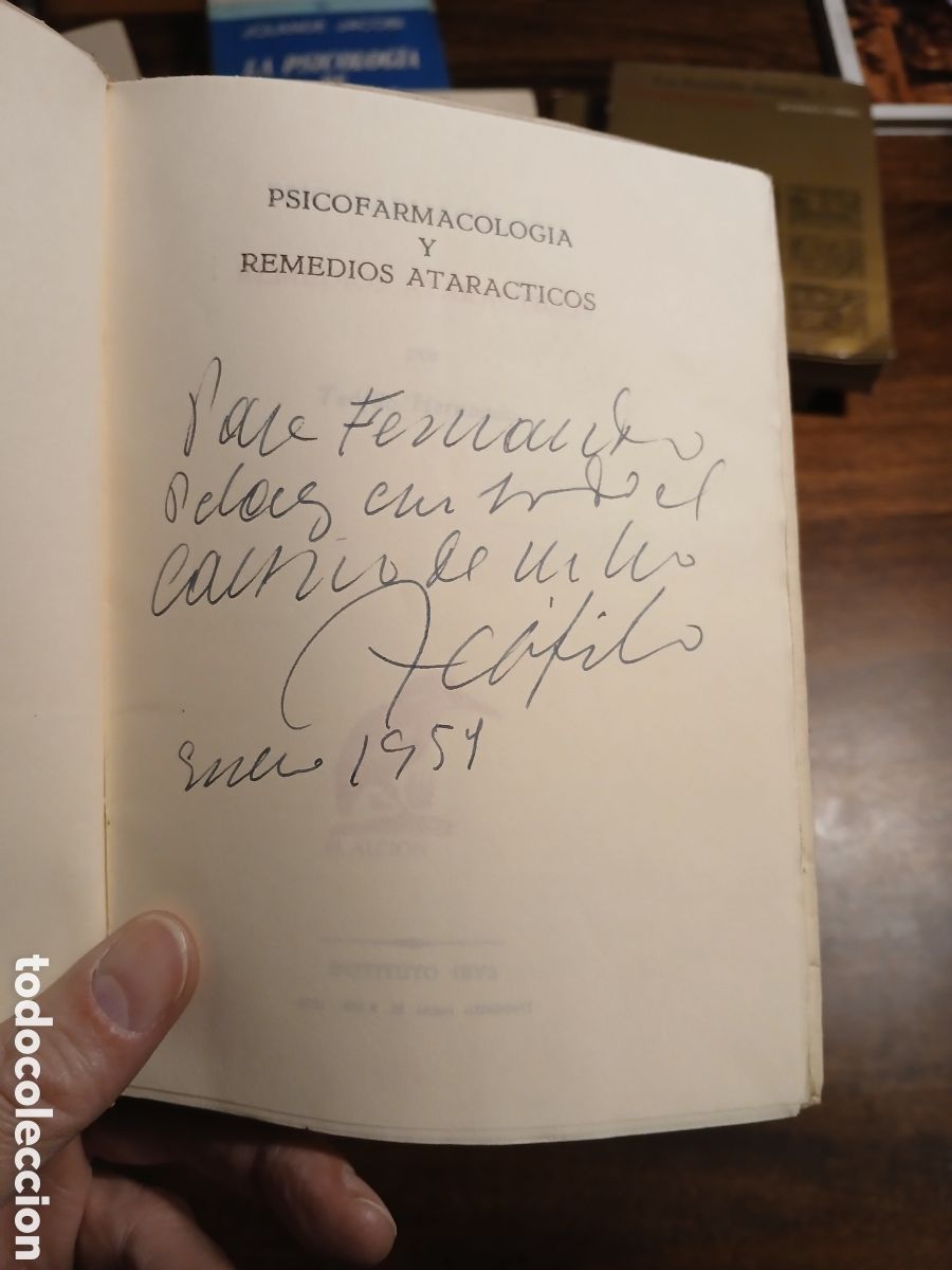 Libros de segunda mano: Psicofarmacolog&iacute;a y remedios atar&aacute;cticos, Te&oacute;filo Hernando (con su dedicatoria) - Foto 1