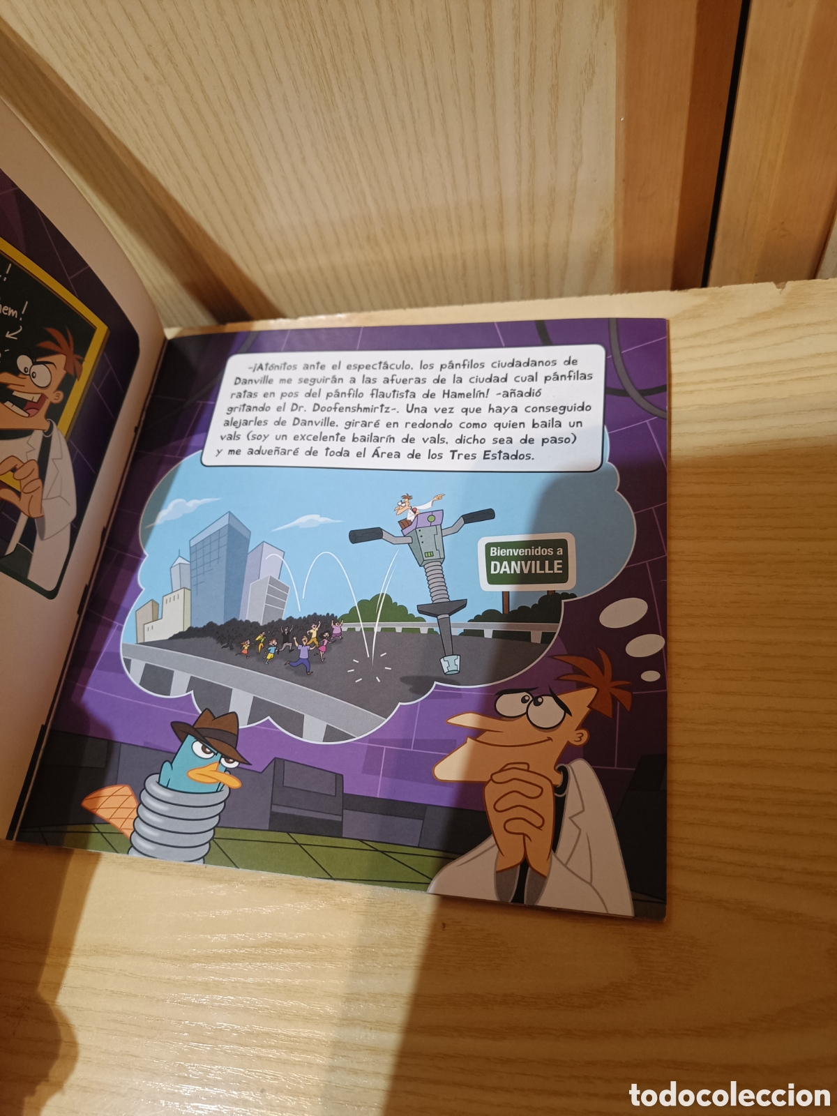Libros de segunda mano: LIBRO Duelo en yoyo corral - Scott Peterson DISNEY 2012 - Foto 2