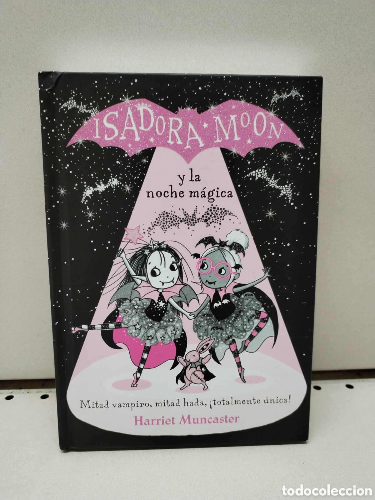 Libros de segunda mano: Isadora Moon y la noche m&aacute;gica - Muncaster, Harriet - Foto 1