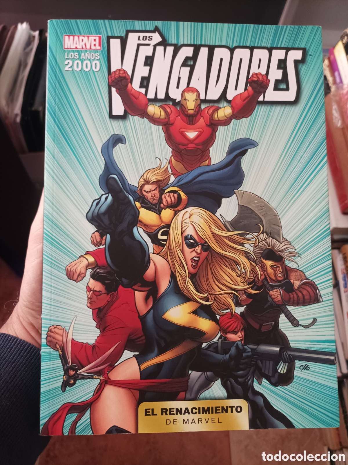 Libros de segunda mano: Los Vengadores el renacimiento de Marvel Panini - Foto 1