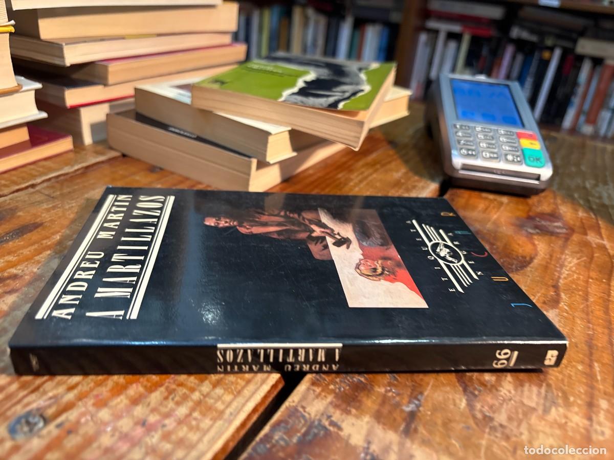 Libros de segunda mano: A martillazos Andreu Martin - Foto 2