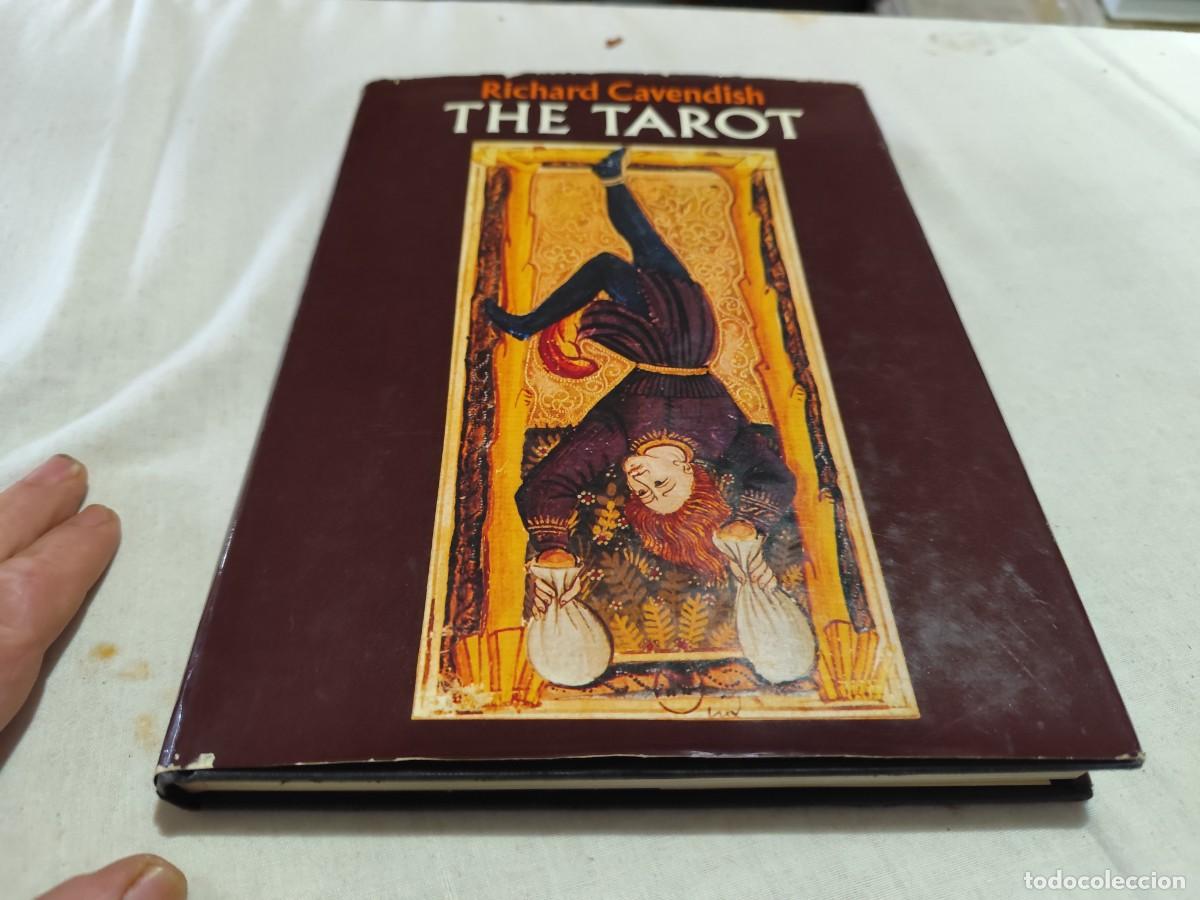 Libros de segunda mano: THE TAROT / RICHARD CAVENDISCH / SUX 05 / 1975 / EN INGLES - Foto 2