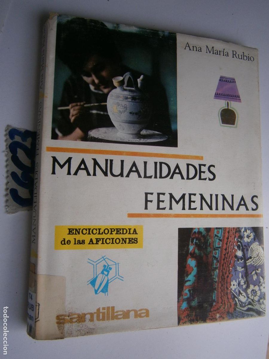 Libros de segunda mano: ANTIGUO LIBRO - MANUALIDADES FEMENINAS - Foto 1