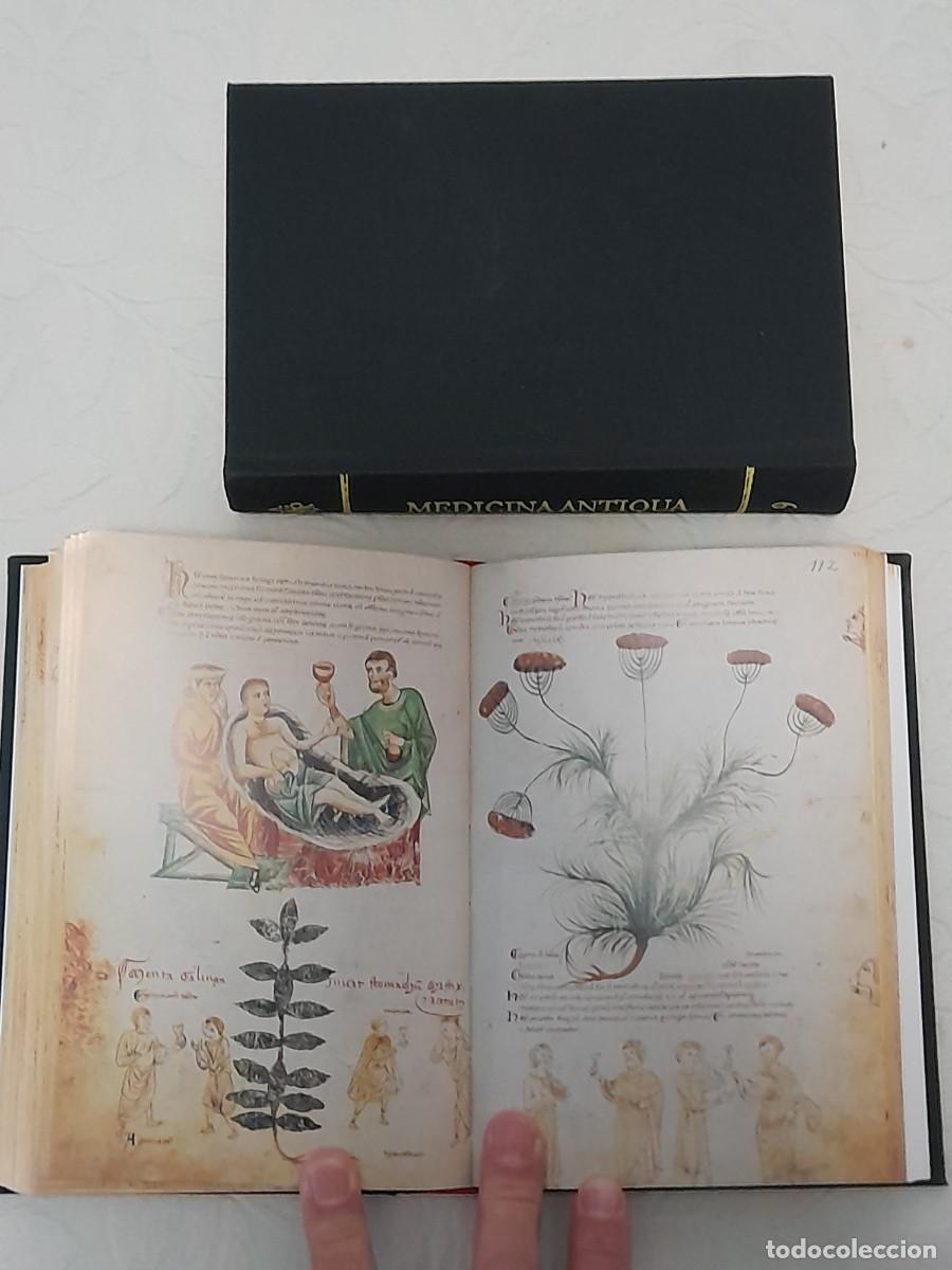 Libros de segunda mano: Facs&iacute;mil c&oacute;dice de medicina medieval - Foto 3