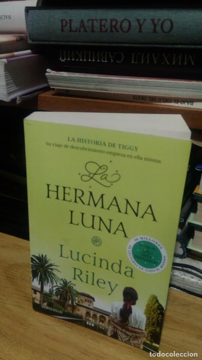 Libros de segunda mano: HERMANA LUNA, LUCINDA RILEY, DEBOLSILLO - Foto 1