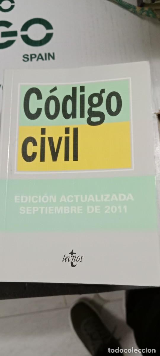Libros de segunda mano: TOP-17 LIBRO CODIGO CIVIL TECNOS - Foto 1